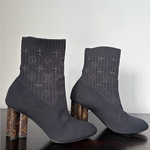 Louis Vuitton
LV Monogram Sock Boots